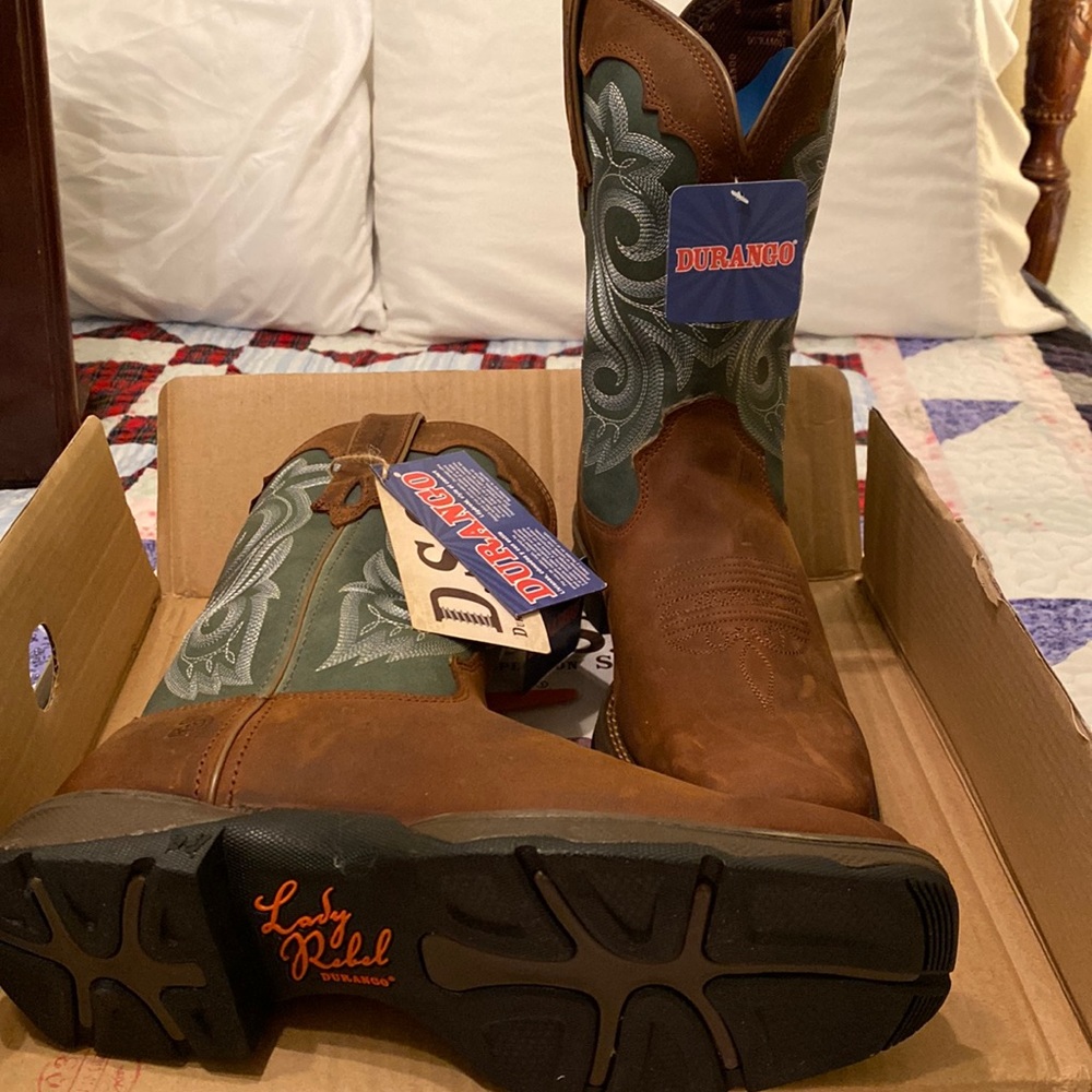 NWT Waterproof Durango Boots